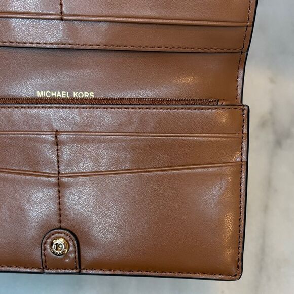 Michael Kors Wallet Leather Pebbled Slip Snap Closure Flap Wallet - Picture 14 of 16